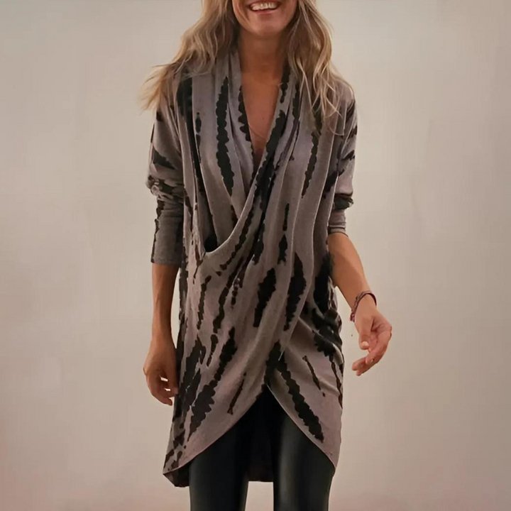 Petra - Luxurious V-neck Tunic with Loose Fit