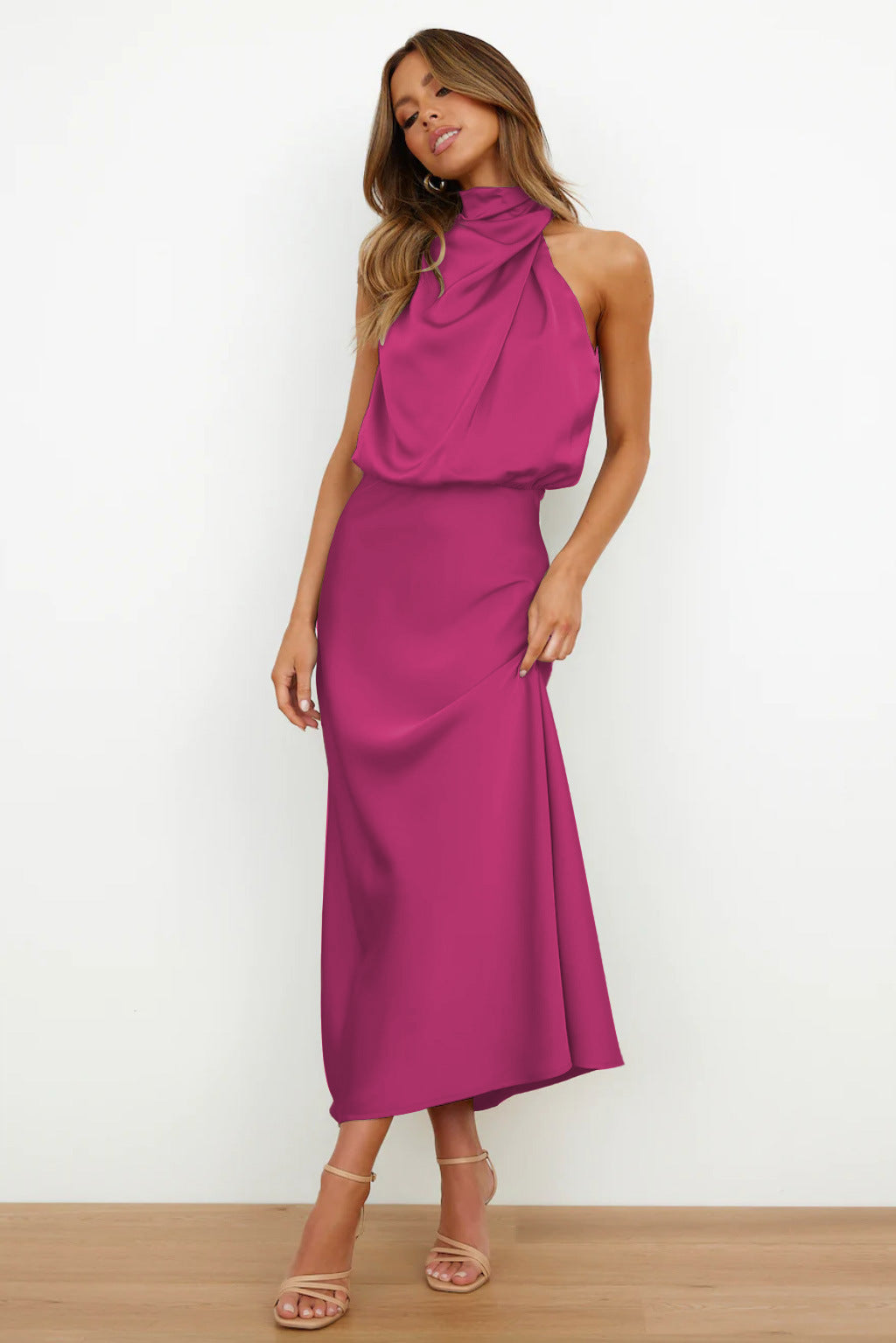 Theresa - Long dress with halter neck