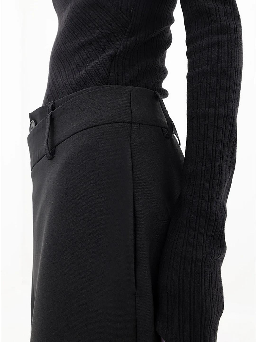 Julia | Asymmetric trousers