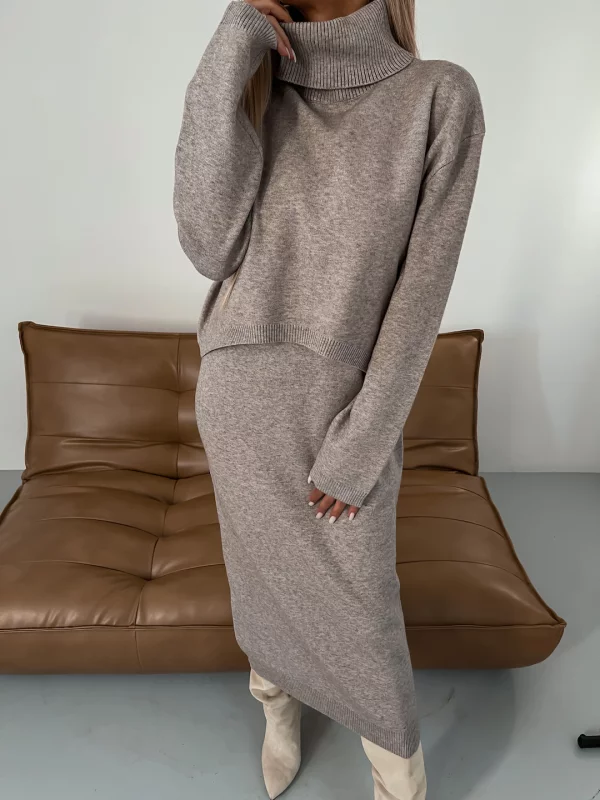 Nicole - Women’s Fall/Winter Knit Set