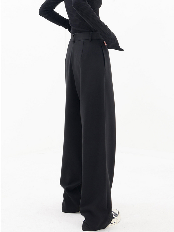 Julia | Asymmetric trousers