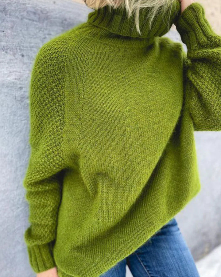 CYARA | OVERSIZED OLIVE GREEN SWEATER