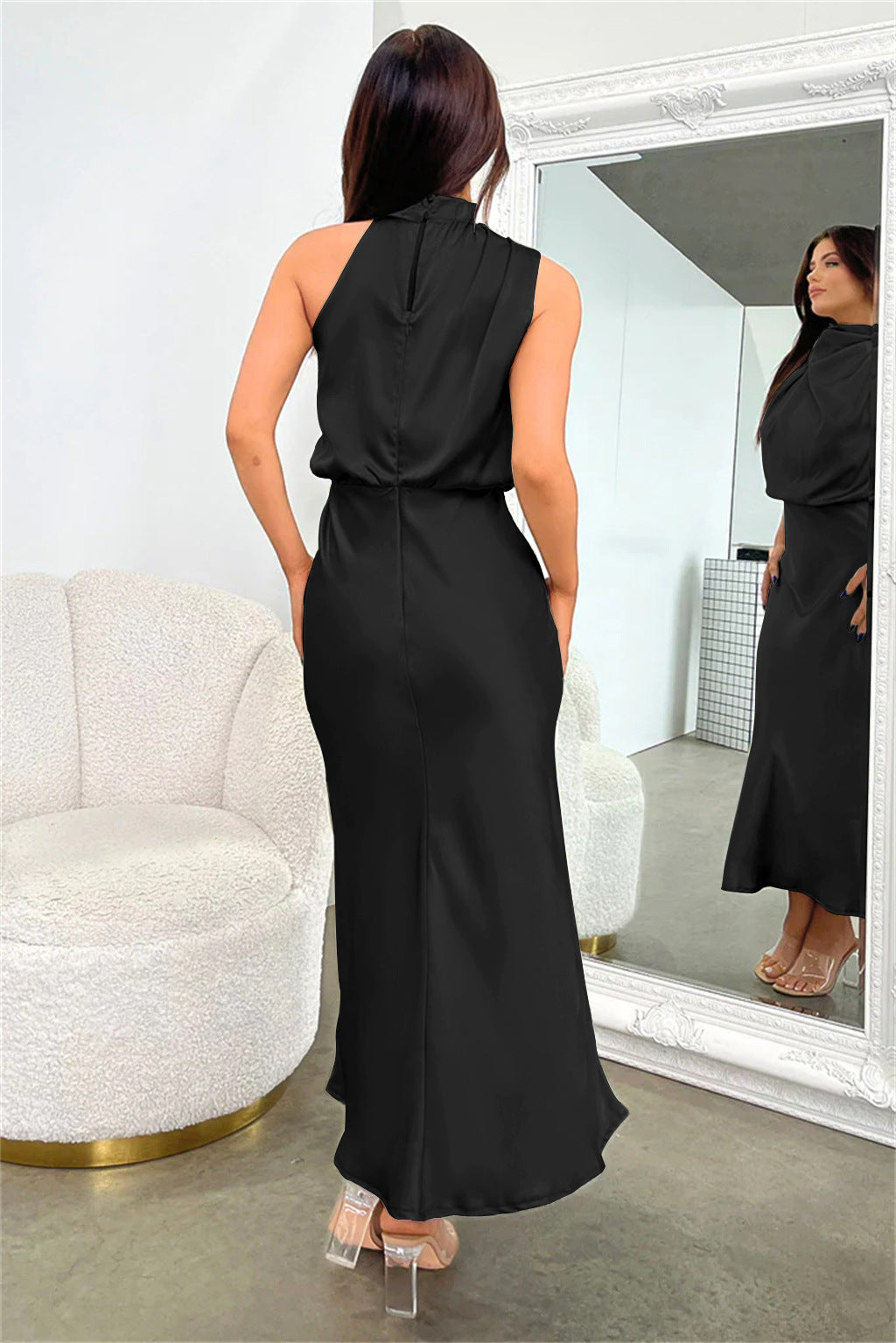 Theresa - Long dress with halter neck